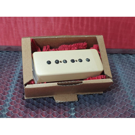 Smokey P90 SoapBar Jr - Crème/Black